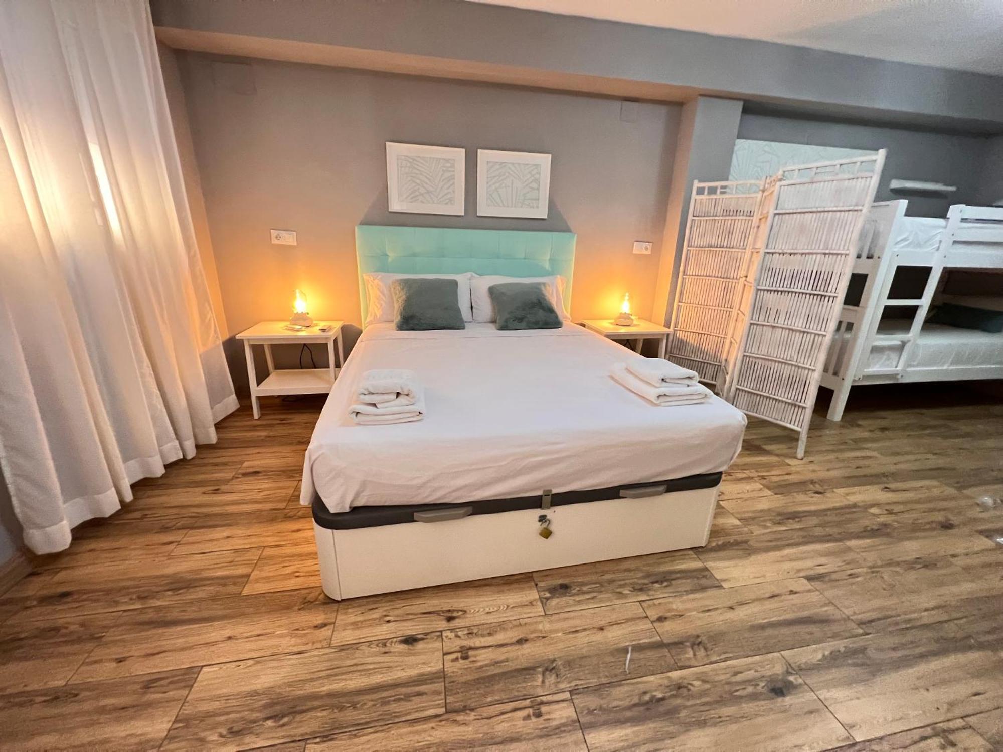Nuestra Casita De Marmoles Parking Incluido 2 Bicis Gratis Apartment Malaga Bagian luar foto